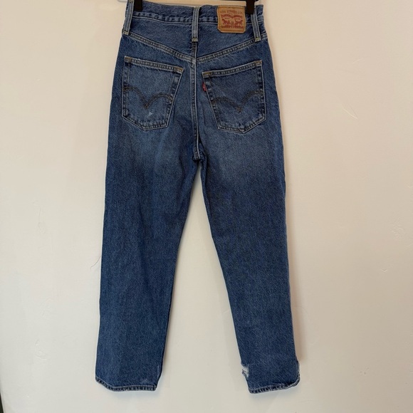 LEVI’S Ribcage Straight Ankle Button Fly Distressed Jeans - Picture 6 of 9